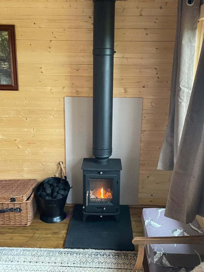 West Meon Cosy Cabin In Annie'S Meadow מראה חיצוני תמונה