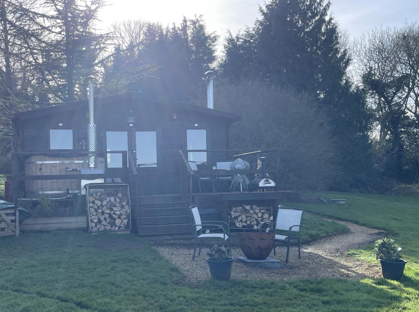 West Meon Cosy Cabin In Annie'S Meadow מראה חיצוני תמונה