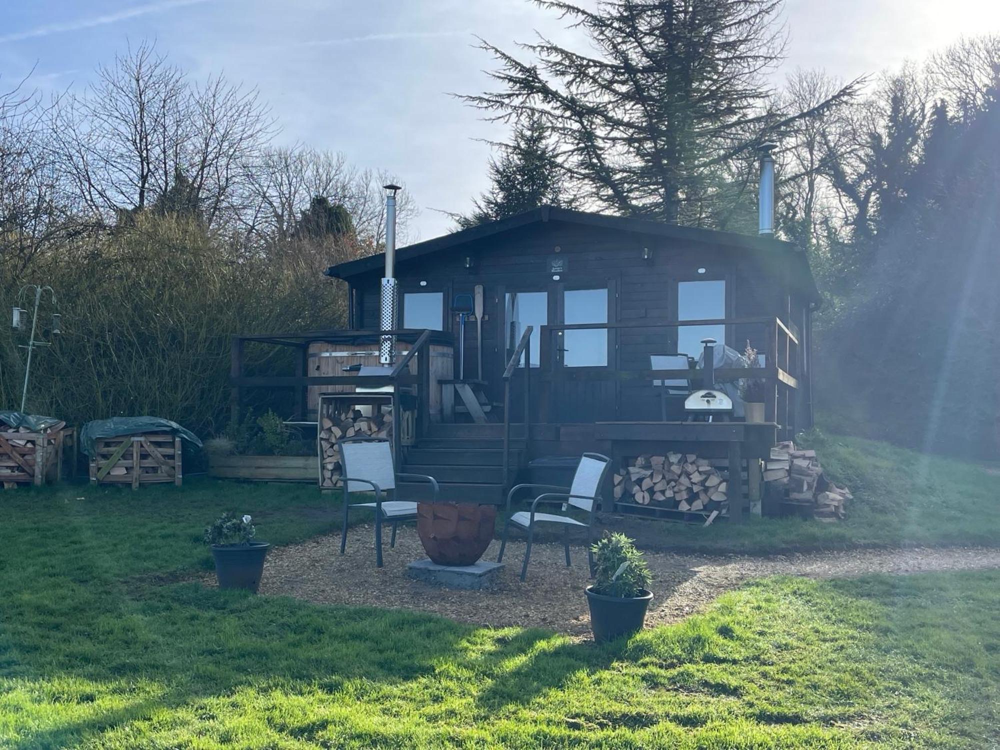 West Meon Cosy Cabin In Annie'S Meadow מראה חיצוני תמונה