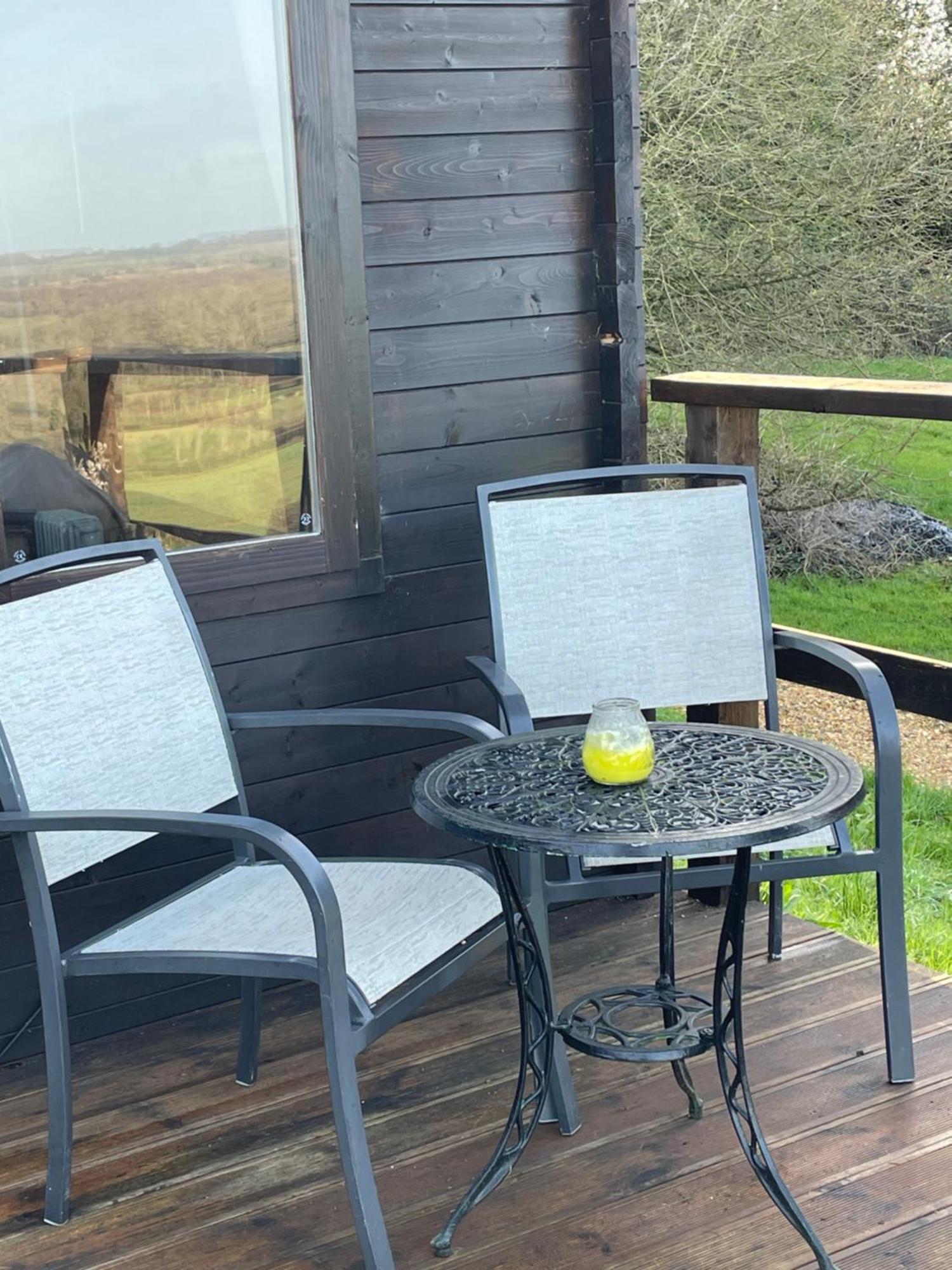 West Meon Cosy Cabin In Annie'S Meadow מראה חיצוני תמונה
